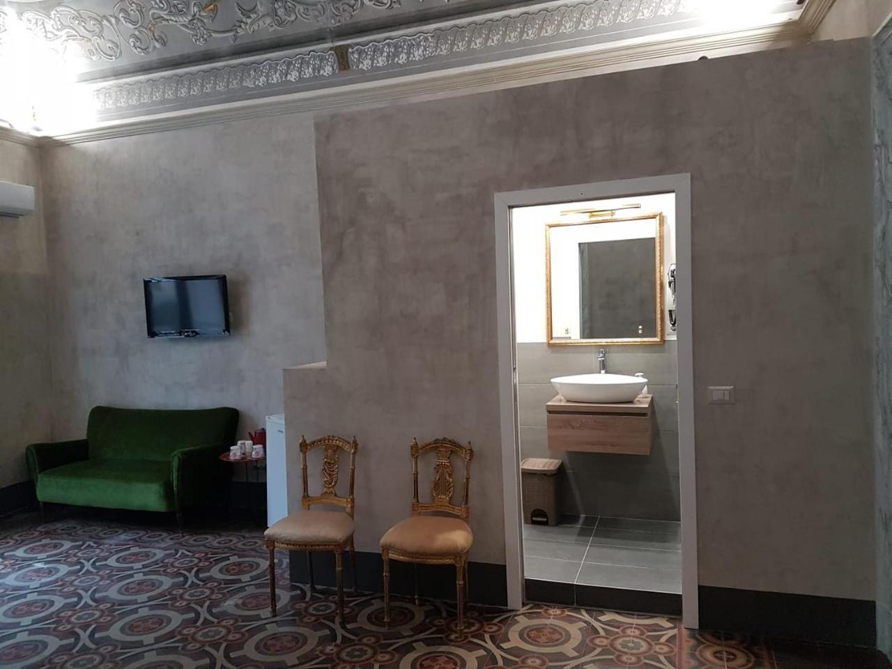I Lumi Panzió Catania-Fontanarossai nemzetközi repülőtér Kültér fotó