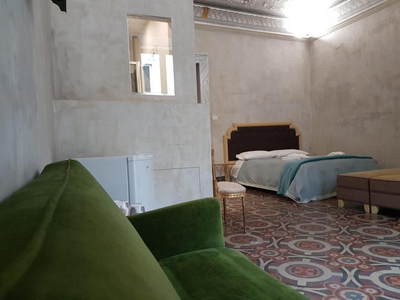 I Lumi Panzió Catania-Fontanarossai nemzetközi repülőtér Kültér fotó
